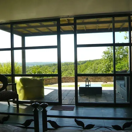 롯지 Travers De Pechmeja *