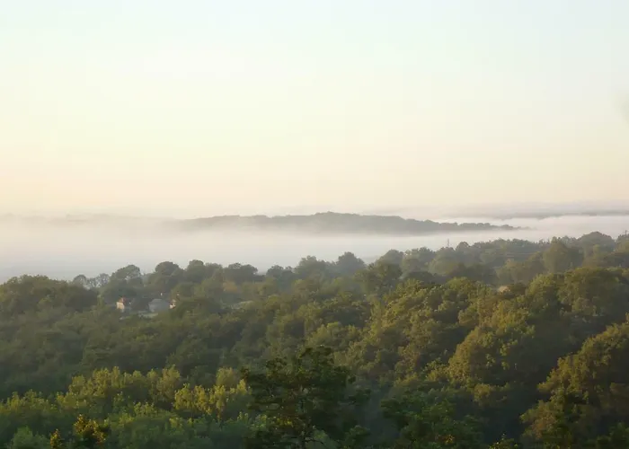 Travers De Pechmeja *